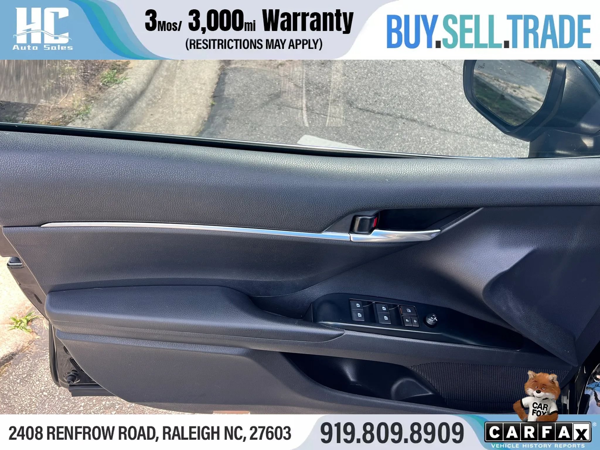 Used 2019 Toyota Camry SE w/ Convenience Package FWD image 14