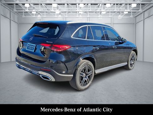 New 2026 Mercedes-Benz GLC 300 image 4