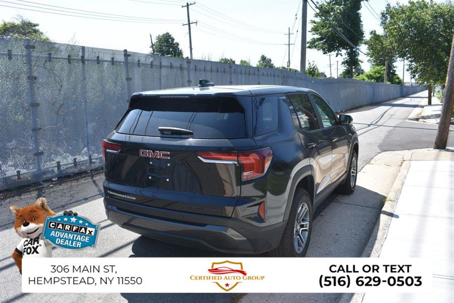 Used 2025 GMC Terrain Elevation AWD/4WD image 5
