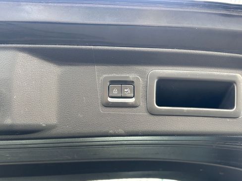 Used 2025 MAZDA CX-50 AWD 2.5 S w/ Preferred Package image 18