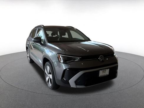 Used 2026 Volkswagen Taos S AWD/4WD image 3