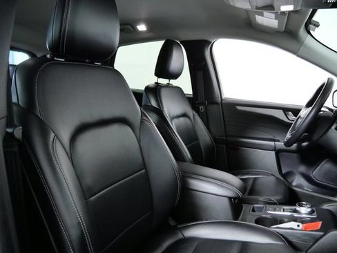 Certified 2024 Ford Escape Platinum AWD/4WD image 12