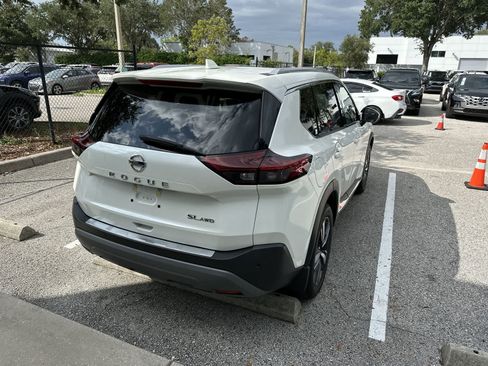 Used 2021 Nissan Rogue SL w/ Premium Package AWD/4WD image 8