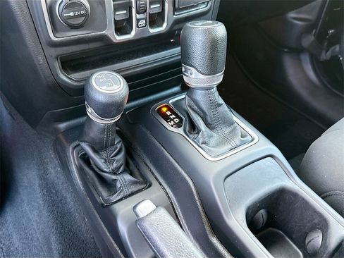 Used 2021 Jeep Wrangler Unlimited Sport image 17