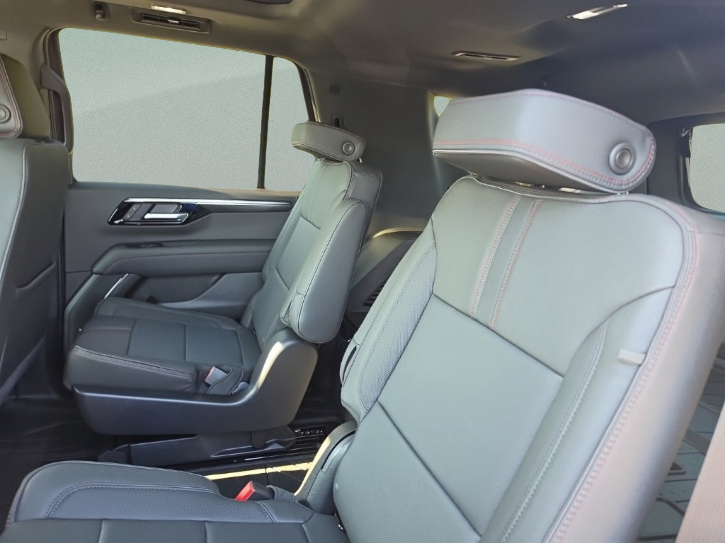 New 2027 Chevrolet Tahoe RST w/ RST Capability Package AWD/4WD image 24