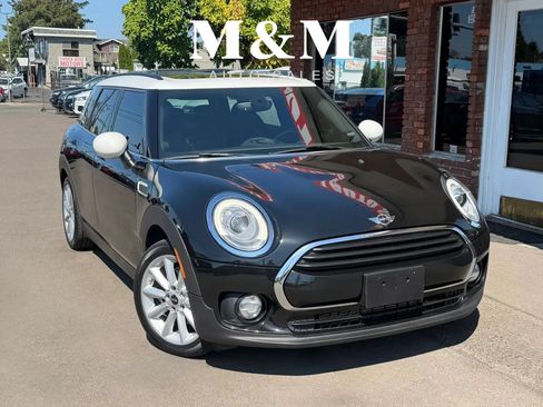 Used 2017 MINI Cooper Clubman ALL4 AWD/4WD image 1