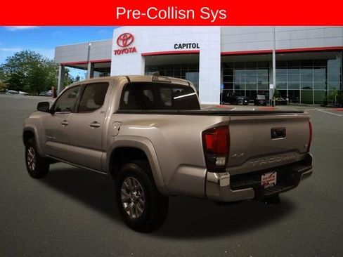 Used 2018 Toyota Tacoma SR5 image 5