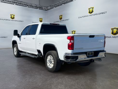 Used 2023 Chevrolet Silverado 2500 LT w/ Convenience Package image 3