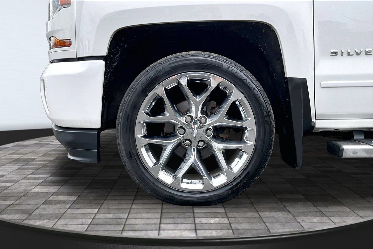 Used 2019 Chevrolet Silverado 1500 LT w/ All Star Edition AWD/4WD image 39