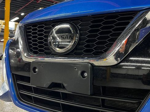 Used 2021 Nissan Versa SV image 11