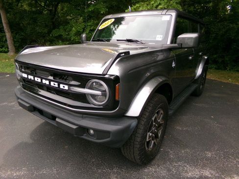 Used 2021 Ford Bronco Outer Banks AWD/4WD image 4