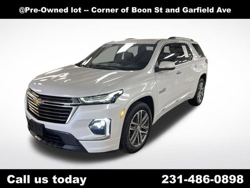 Used 2023 Chevrolet Traverse High Country AWD/4WD image 1