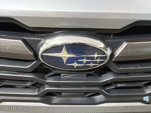 Used 2024 Subaru Crosstrek 2.5i Limited AWD/4WD image 9