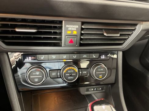 Used 2023 Volkswagen Jetta GLI Autobahn FWD image 28
