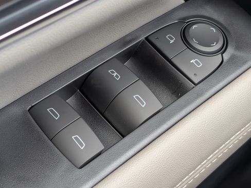 New 2027 GMC Terrain Elevation w/ Elevation Premium Package FWD image 22