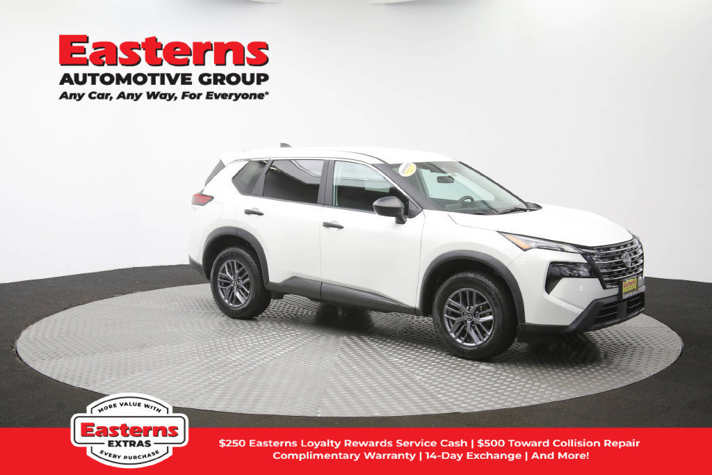 Used 2024 Nissan Rogue S AWD/4WD image 22