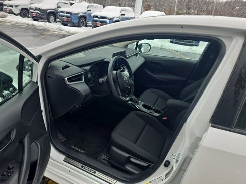 Used 2024 Toyota Corolla LE image 14
