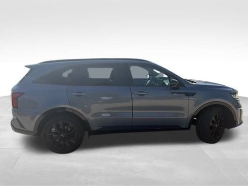 Used 2023 Kia Sorento SX image 10