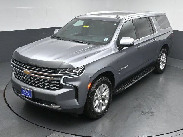 Used 2022 Chevrolet Suburban Premier AWD/4WD image 45