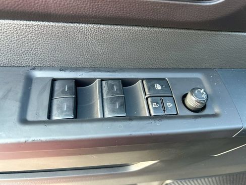 Used 2024 Toyota Tundra SR5 w/ SR5 Convenience Package AWD/4WD image 12
