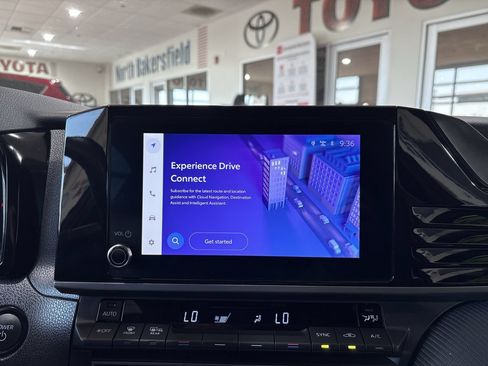 Used 2025 Toyota Camry SE w/ Convenience Package FWD image 19