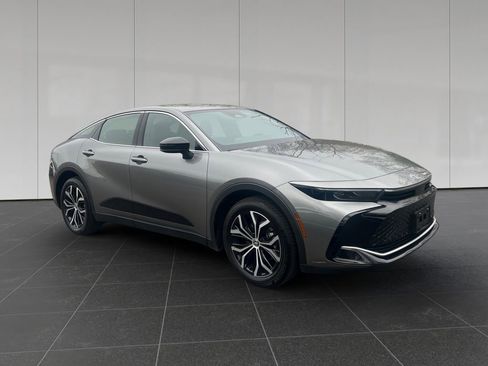 Used 2026 Toyota Crown XLE image 7