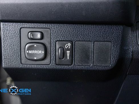 Used 2016 Toyota RAV4 LE FWD image 14