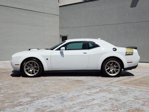 Used 2023 Dodge Challenger R/T Scat Pack RWD image 5