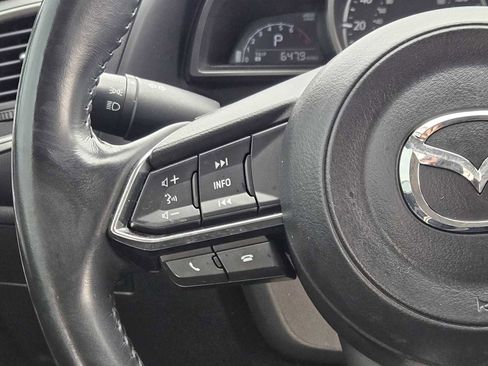 Used 2018 MAZDA MAZDA3 Touring image 27