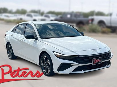 Used 2025 Hyundai Elantra SEL