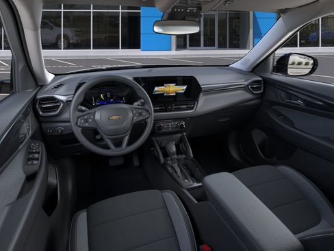 New 2026 Chevrolet TrailBlazer LT FWD image 39
