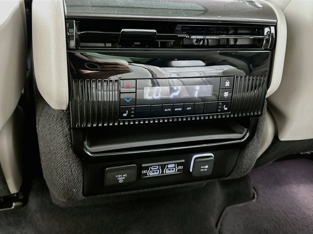 Used 2022 Jeep Wagoneer Series I w/ Convenience Group I AWD/4WD image 13