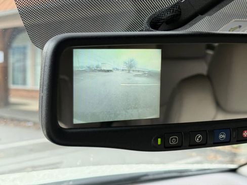 Used 2012 Chevrolet Traverse LTZ image 23