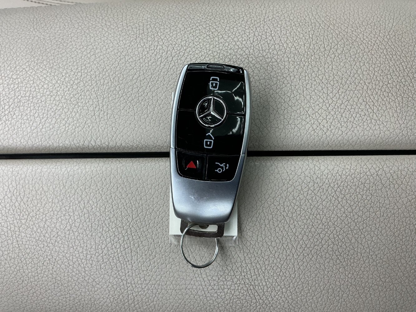Used 2019 Mercedes-Benz E 300 w/ Premium 1 Package image 43
