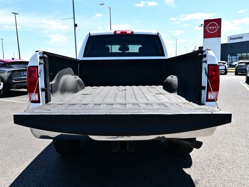 Used 2018 RAM 3500 Tradesman w/ Chrome Appearance Group AWD/4WD image 10
