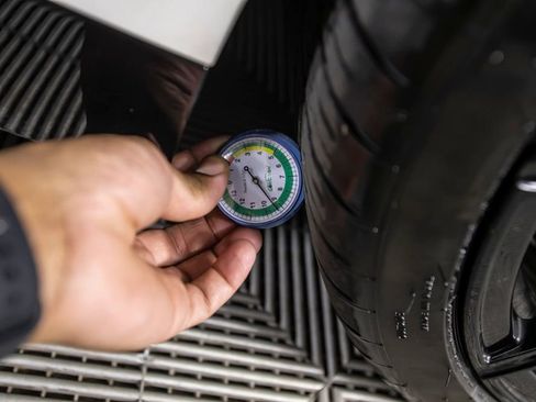 Used 2023 BMW M3 Competition w/ Executive Package image 19