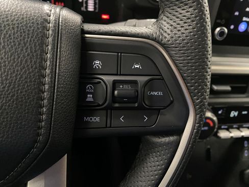 Used 2024 Toyota Tacoma SR5 AWD/4WD image 18
