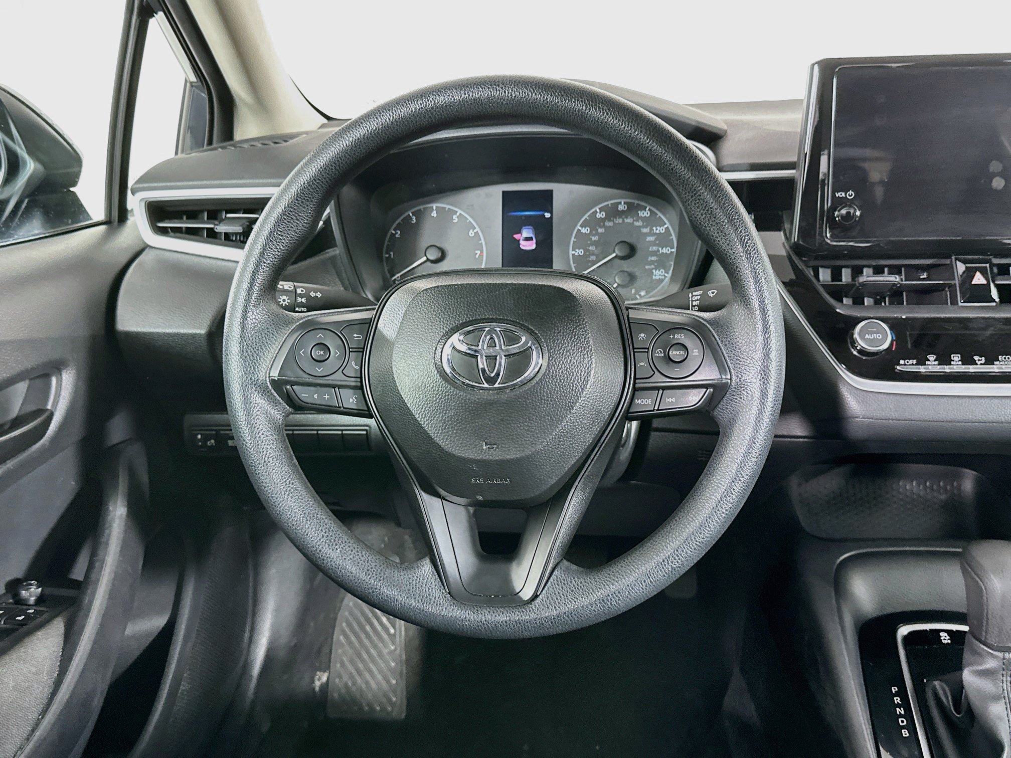 Used 2025 Toyota Corolla LE FWD image 17