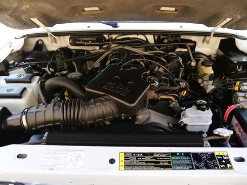 Used 2004 Ford Ranger XLT / 4.0L V6 / Power Locks & image 35