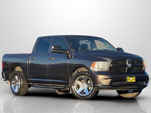 Used 2018 RAM 1500 Express w/ Express Value Package image 2