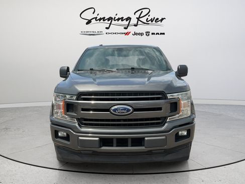 Used 2018 Ford F150 XLT w/ Equipment Group 302A Luxury RWD image 2