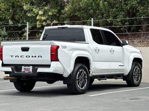 Used 2025 Toyota Tacoma TRD Sport RWD image 5