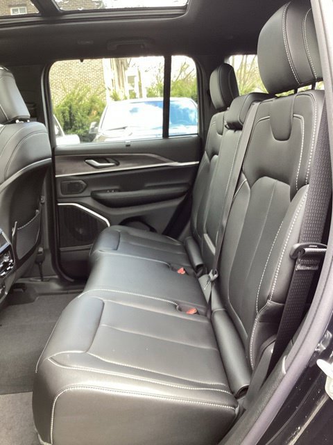 New 2024 Jeep Grand Cherokee Limited 4xe w/ Luxury Tech Group II AWD/4WD image 16