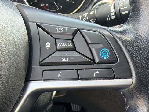 Used 2022 Nissan Rogue Sport SL w/ Premium Package FWD image 17