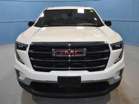 Used 2024 GMC Acadia Elevation image 24