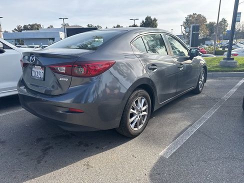 Used 2016 MAZDA MAZDA3 i Touring image 6