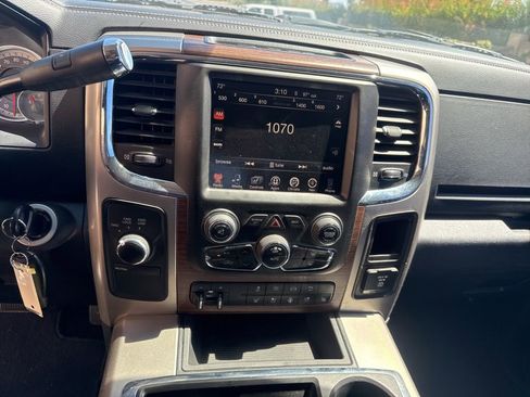 Used 2015 RAM 2500 Laramie AWD/4WD image 18