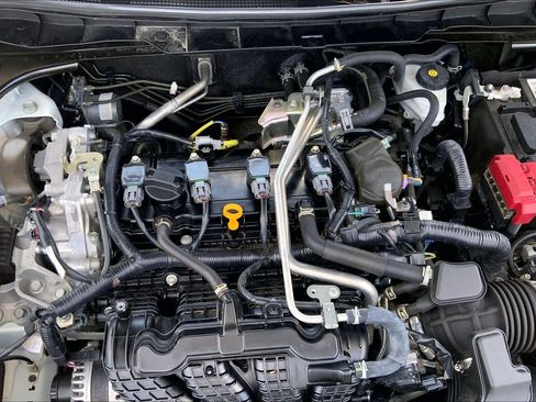 Used 2024 Nissan Altima 2.5 SV FWD image 30