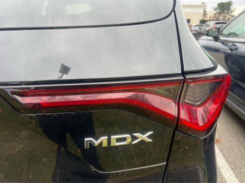 Used 2023 Acura MDX A-Spec image 10