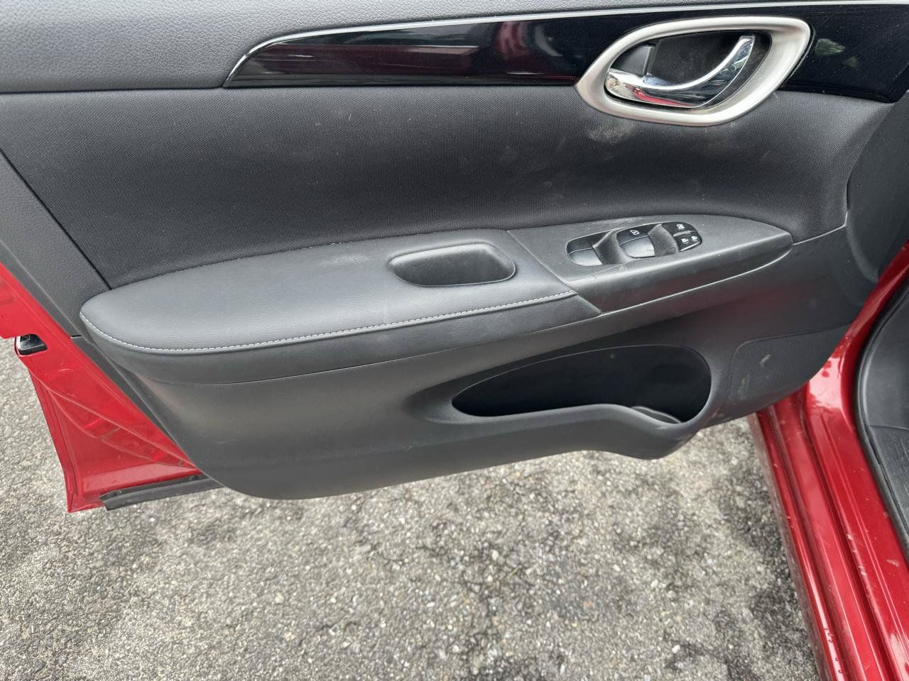 Used 2019 Nissan Sentra SV w/ All Weather Package FWD image 9
